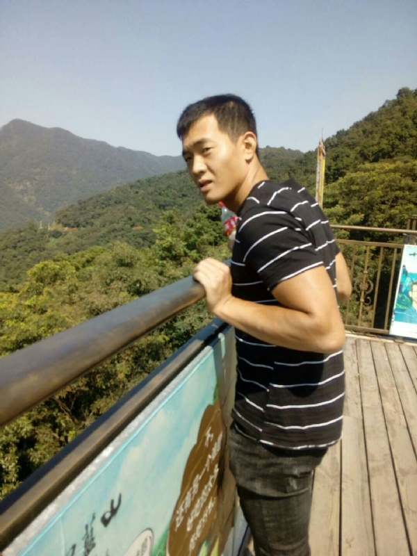 小卢的第一张照片--南靖征婚网