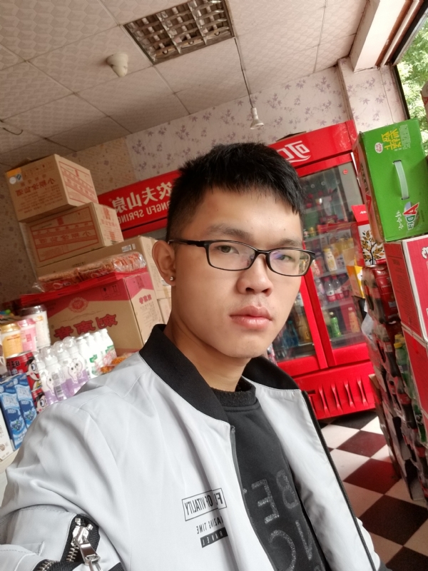 柒年的第一张照片--南靖征婚网