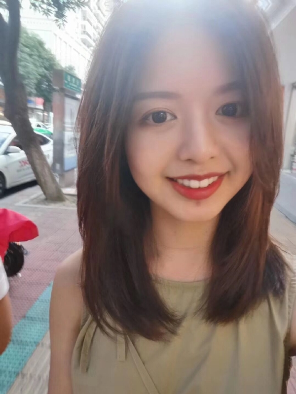 无处安放的大长腿的第一张照片--南靖征婚网