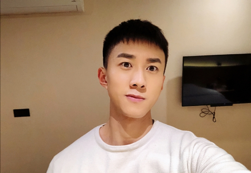 有钱就有钞能力的第一张照片--南靖征婚网