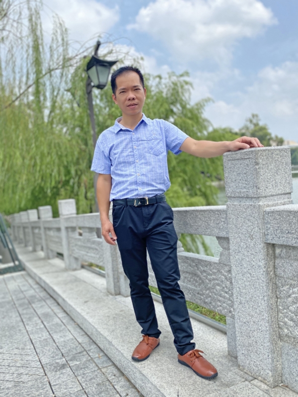 奇峰向阳的第一张照片--南靖征婚网