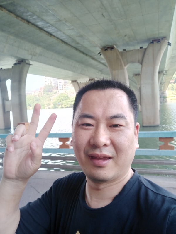 上人的第一张照片--南靖征婚网