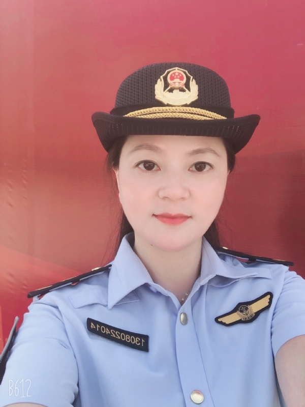 明明的第一张照片--南靖征婚网