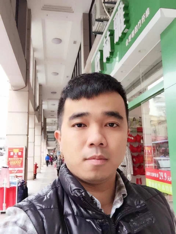 小小怪兽的第一张照片--南靖征婚网