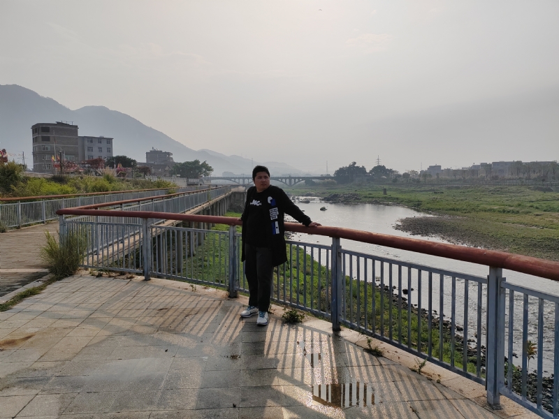 笑看蓝天的第一张照片--南靖征婚网