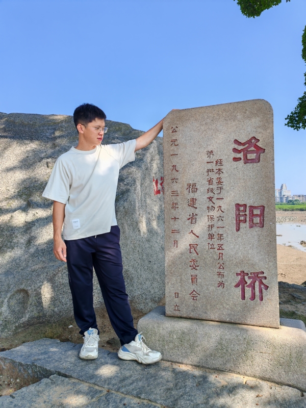 风尘的第一张照片--南靖征婚网