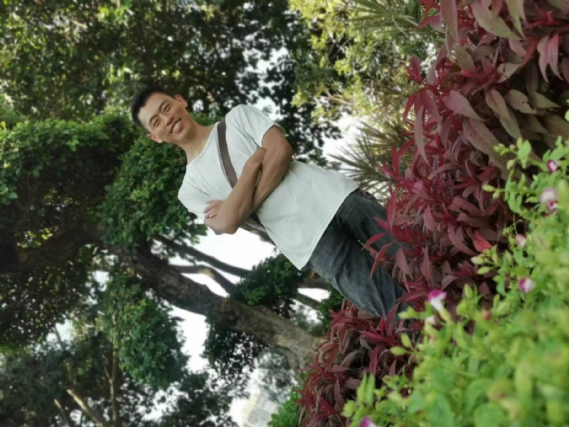 孤狼的第一张照片--南靖征婚网