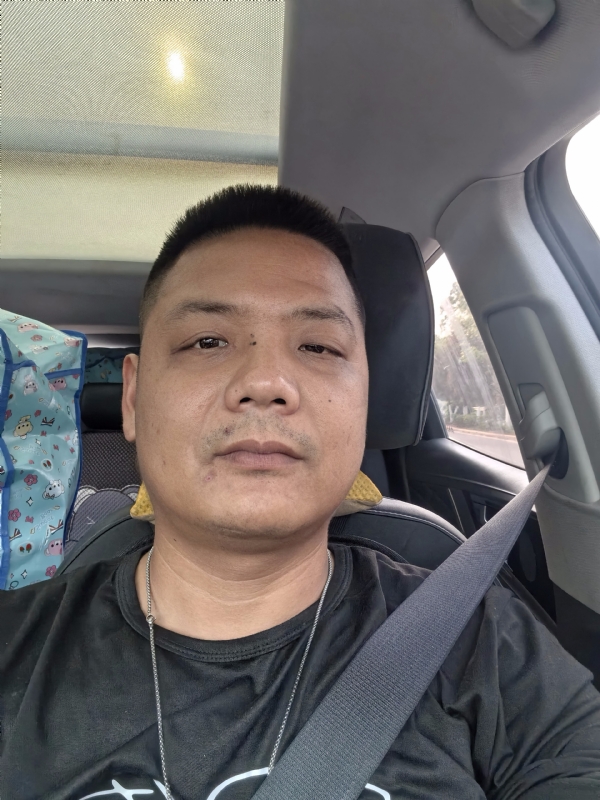 卖电池的大叔的第一张照片--南靖征婚网